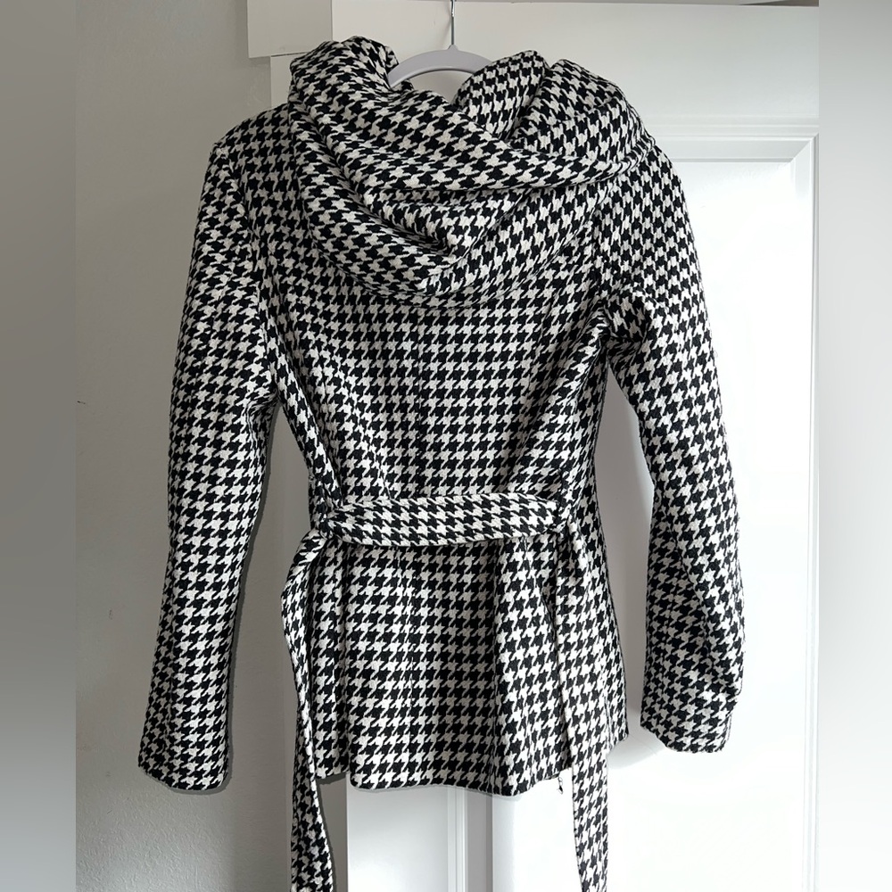 Houndstooth Coat - image 4